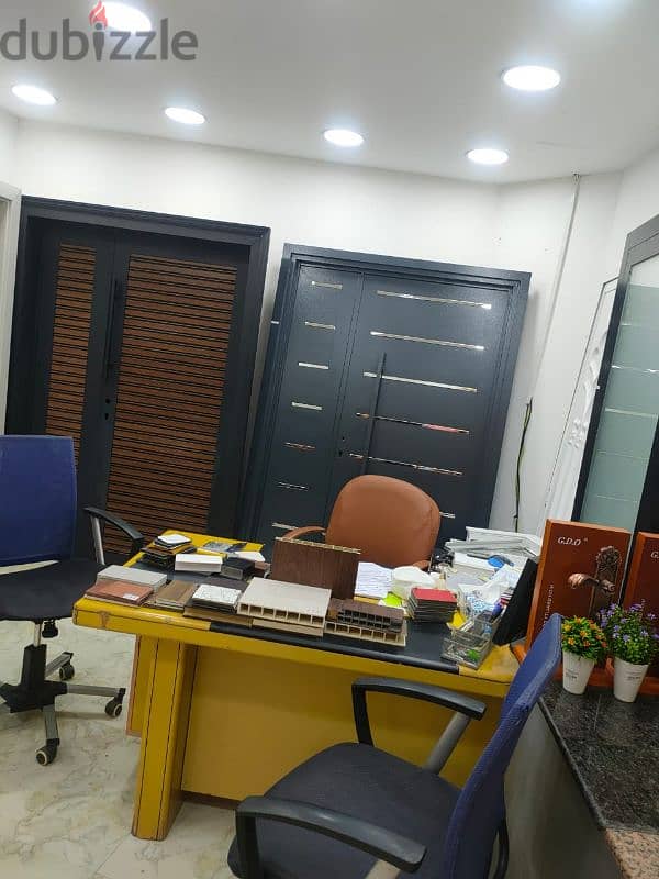 DOOR & WINDOW SHOWROOM FOR SALE. . 91793744 3