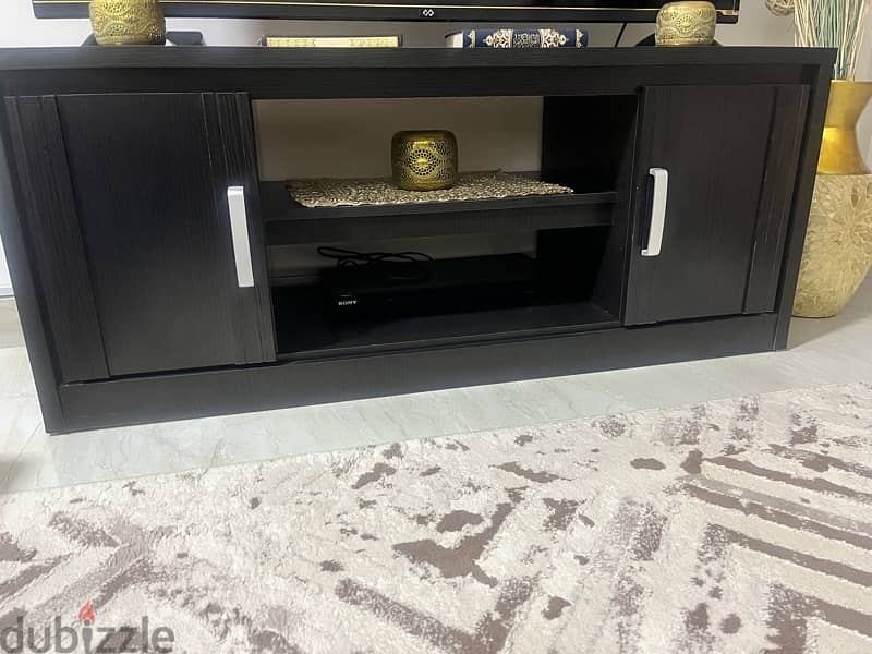 tv table طاولة تلفزيون 1