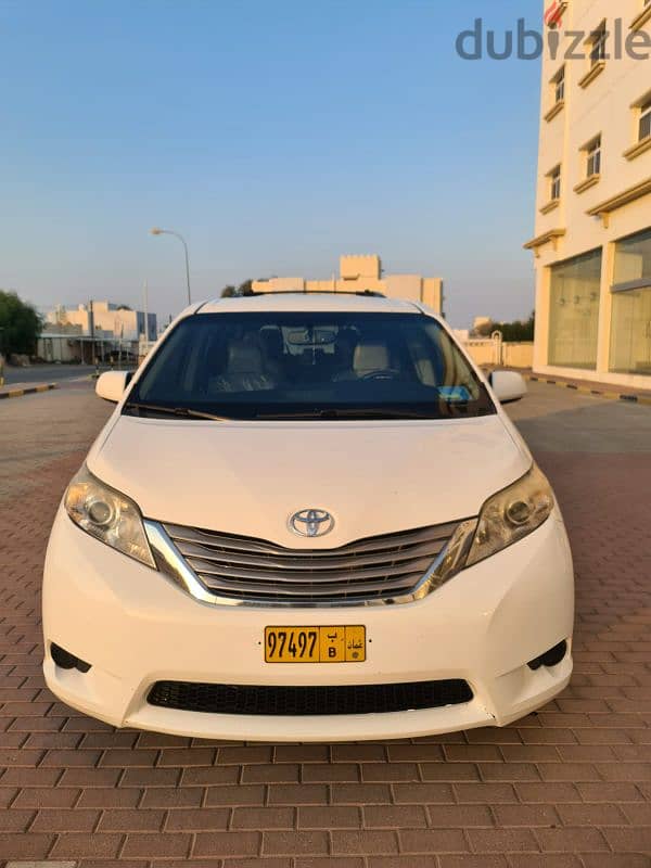 Toyota Sienna 2017 0