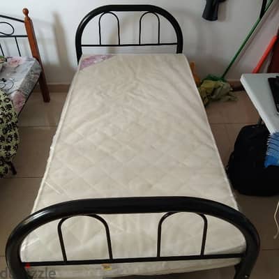 Single bed with mattress