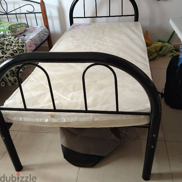 Single bed with mattress 2