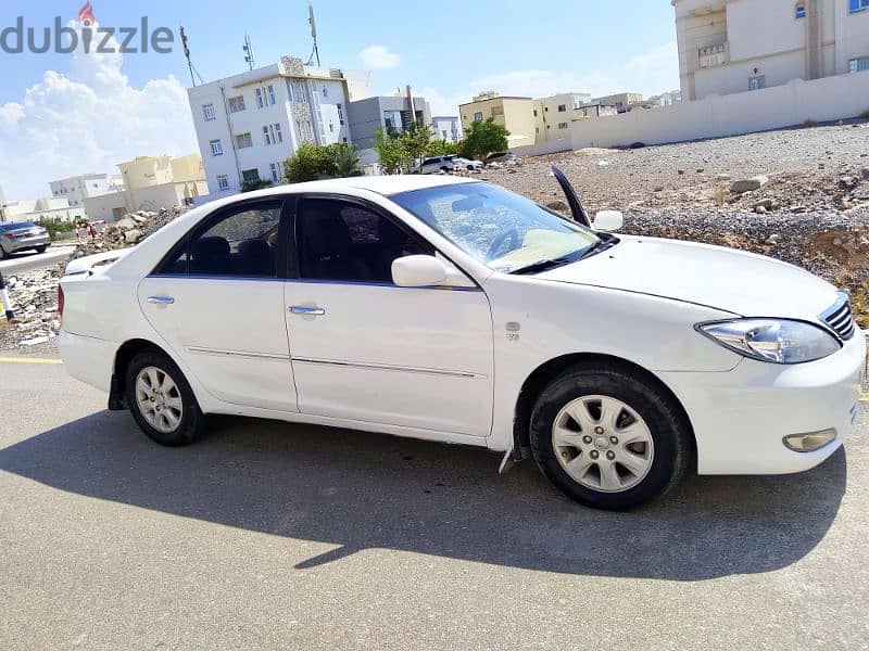 Toyota Camry 2004 car for sale 900 omr 2