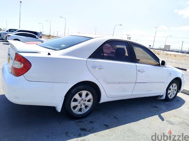 Toyota Camry 2004 car for sale 900 omr 6