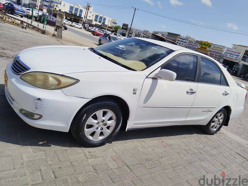 Toyota Camry 2004 car for sale 900 omr 10