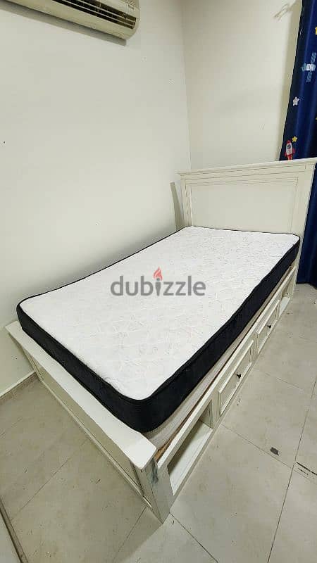 Single Bed and Dinning Table for Sale 0