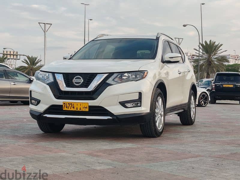 Nissan rogue 2018 0