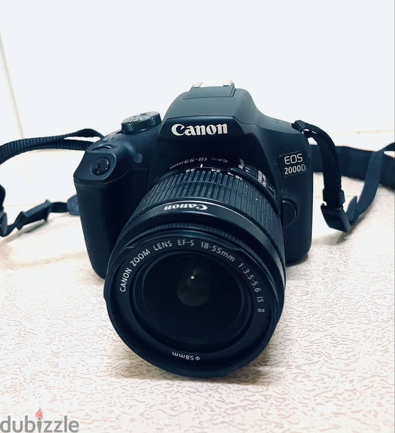 Canon EOS 2000D 1