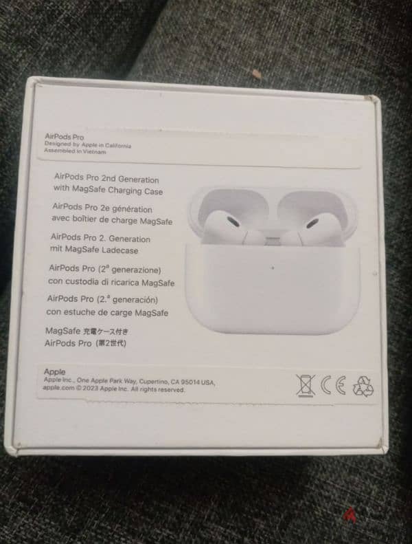 Apple AirPods Pro 2 [Original] genuine if you're interested 13