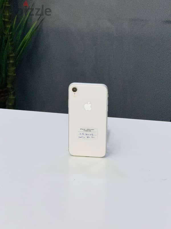 iPhone XR 64GB battery 100% amazing condition best price good phone 0