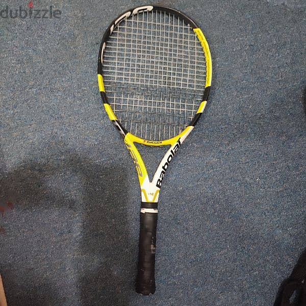 Tennis rocketBabolat aero pro drive Aero in excellent condition 0