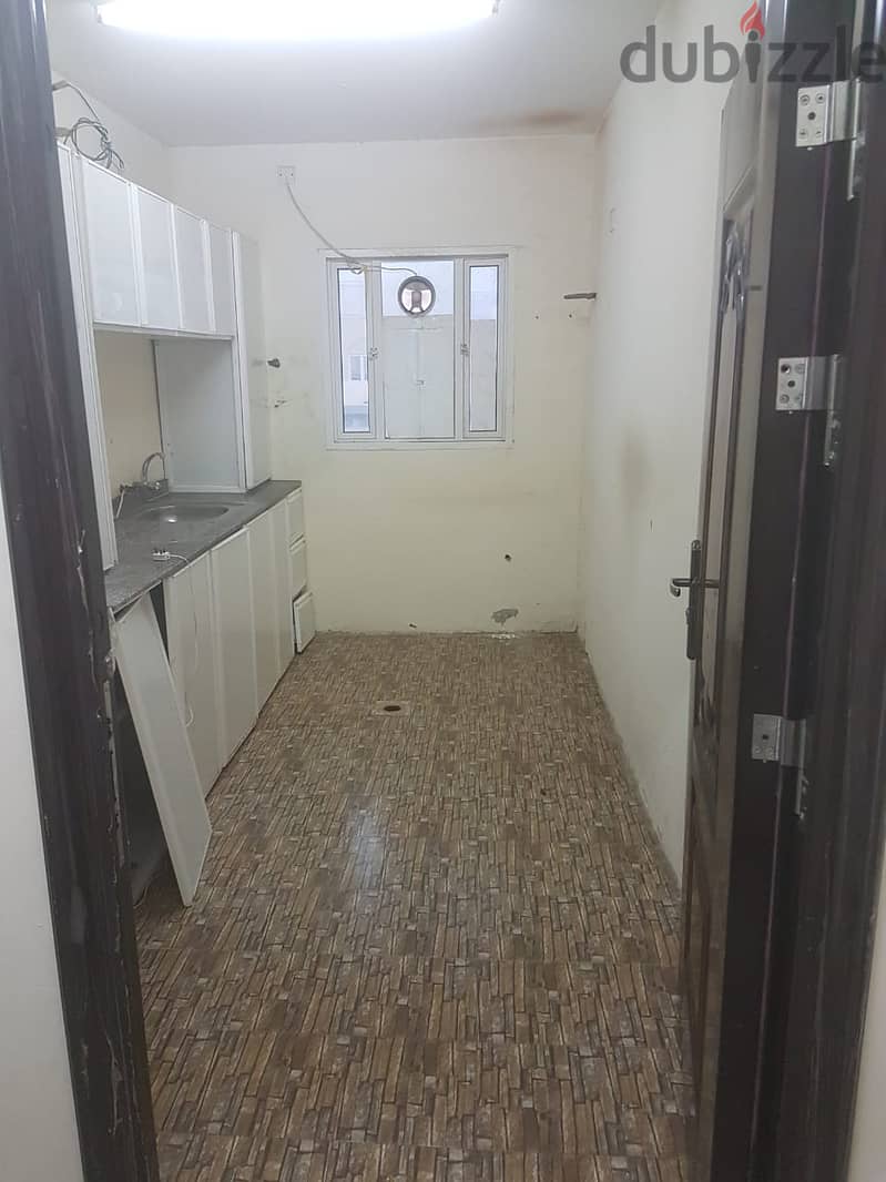 للإيجار شقة في الموالح الجنوبيةApartment for Rent in South Almawaleh 8