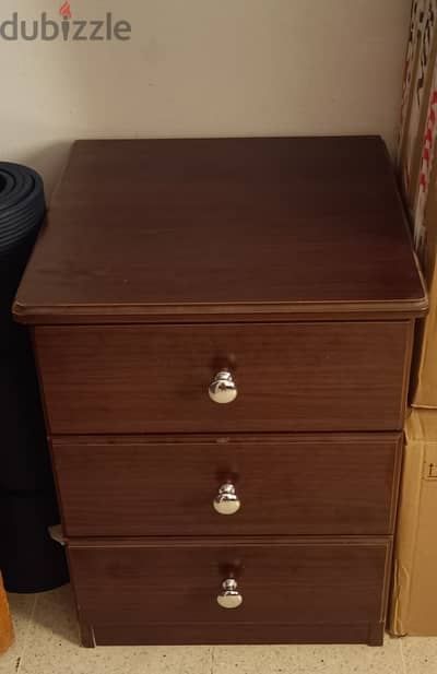 MINI SIDE TABLE WITH THREE DRAWERS