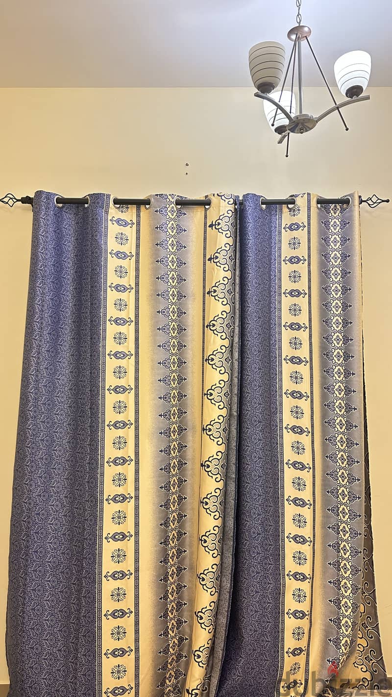 Elegant Curtains with Iron Rod - ستائر رائعة مع قضيب حديد 1