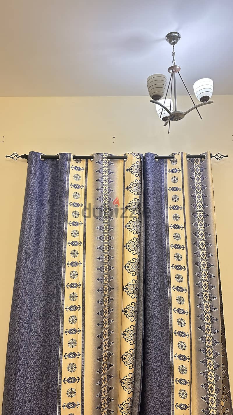 Elegant Curtains with Iron Rod - ستائر رائعة مع قضيب حديد 2