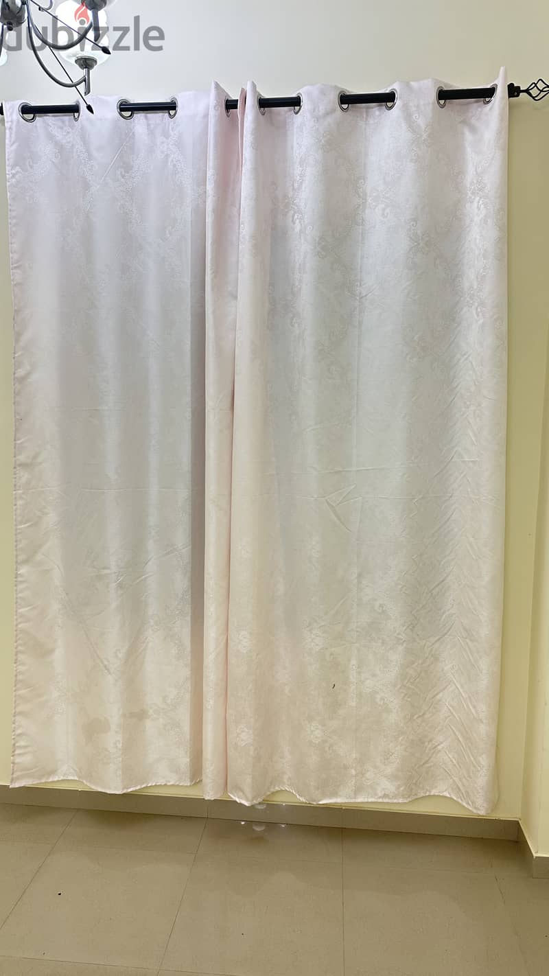 Elegant Curtains with Iron Rod - ستائر رائعة مع قضيب حديد 4