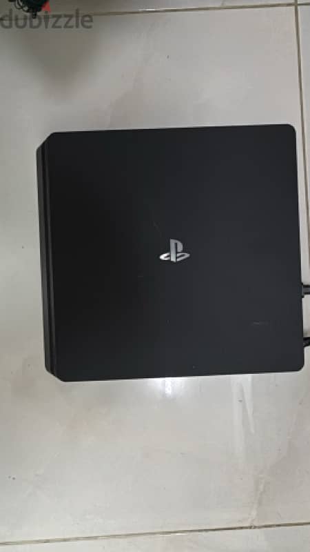 PS4 SLIM FOR SALE 3