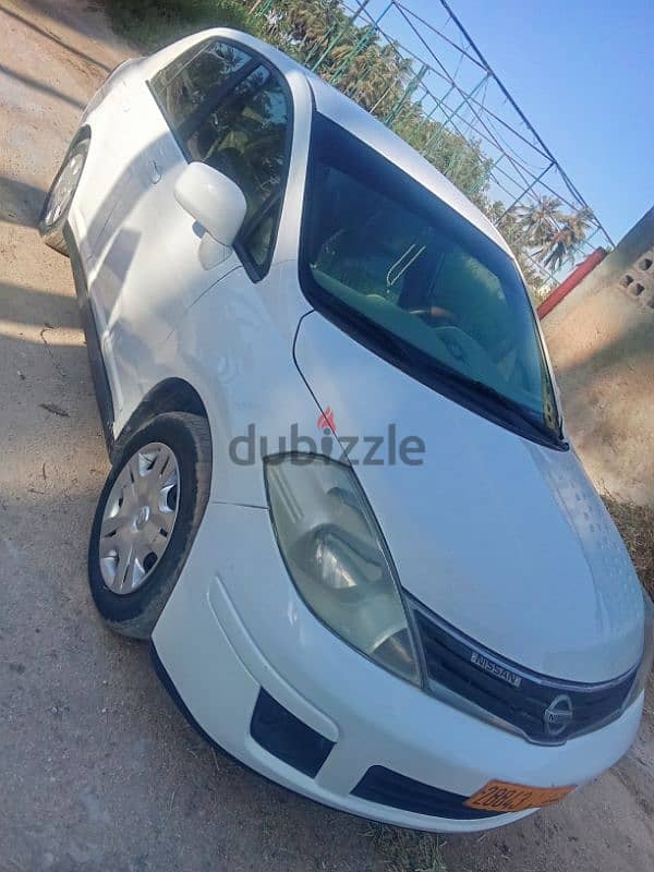 Nissan Tiida 2012 0