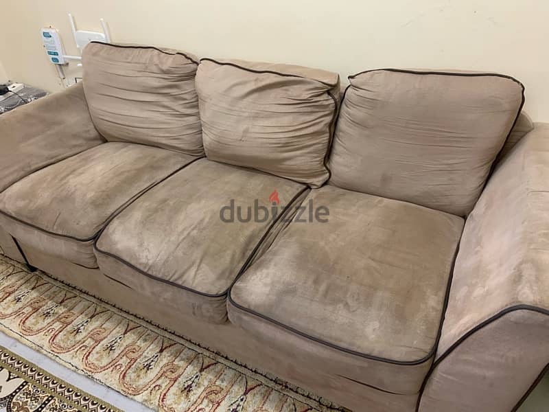 3 sofa for sell ٣ كنبات للبيع 1