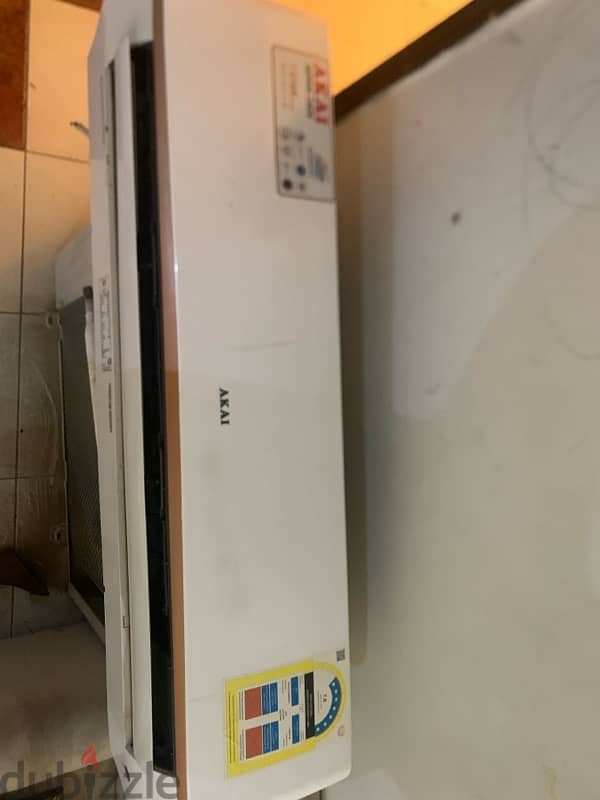 Akai Ac 2 ton used 5 months only 1