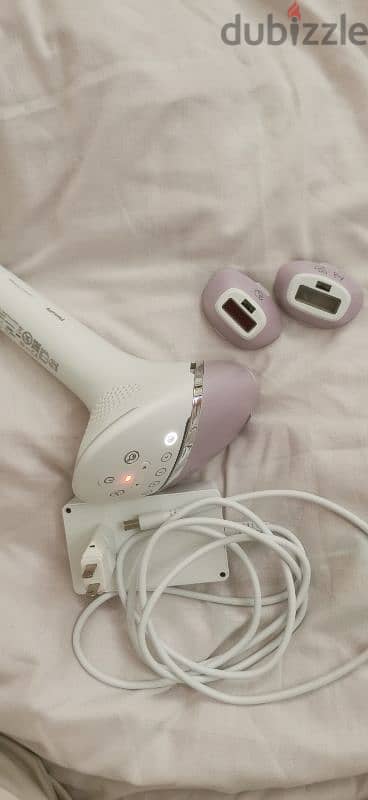 Philips LUMEA 9000 SERIES Cordless IPL Hair Remover 3