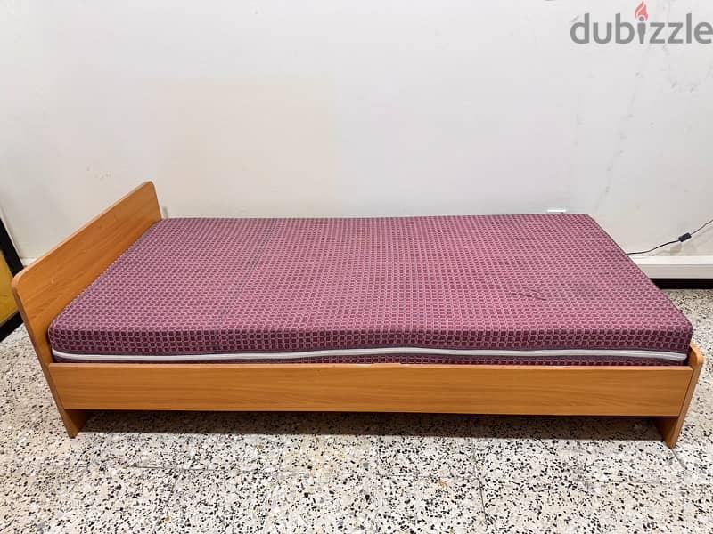 single wooden bed with mattress 0