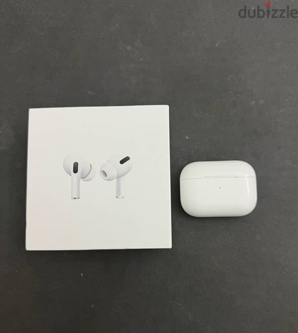 Apple Airpod pro 1st generation 1