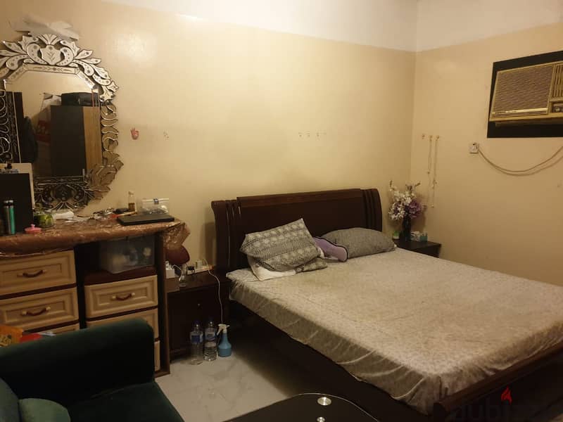 furnished room in al khuwair 1