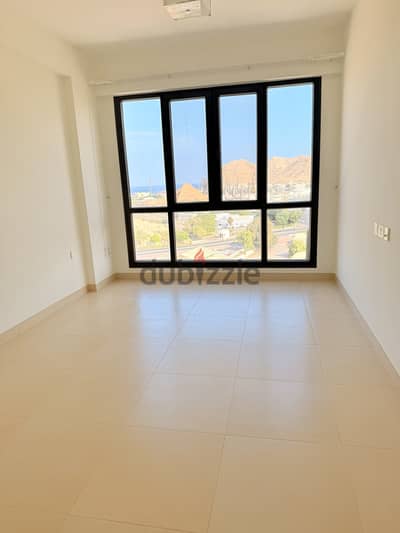 Qurm Sea View 3 bedroom apartment for Rent