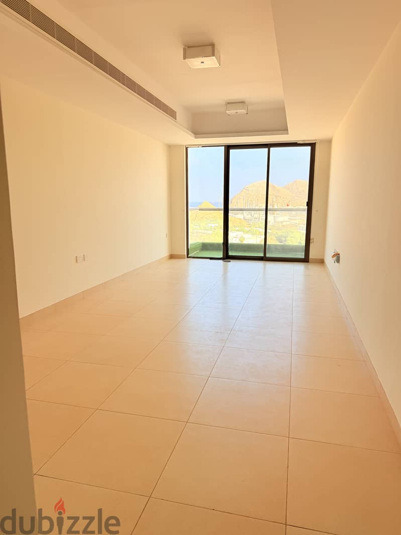 Qurm Sea View 3 bedroom apartment for Rent 3