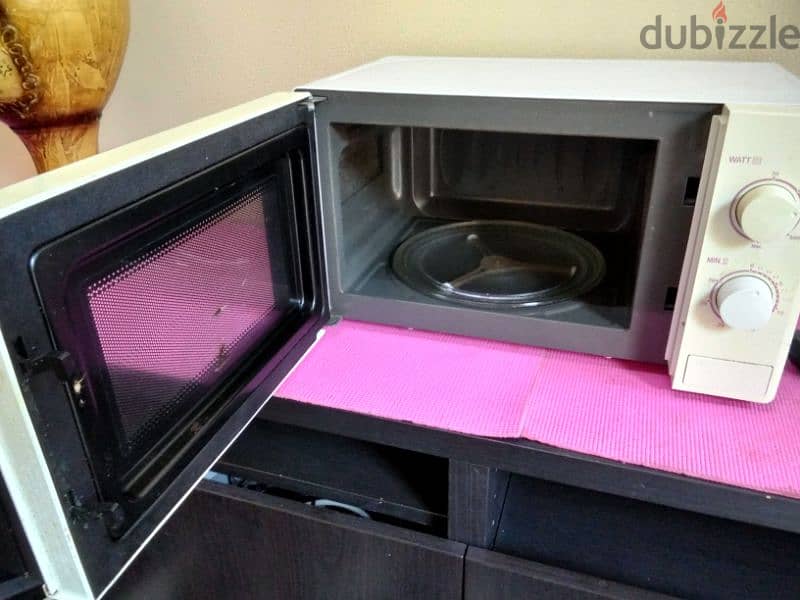 LG microwave oven 2