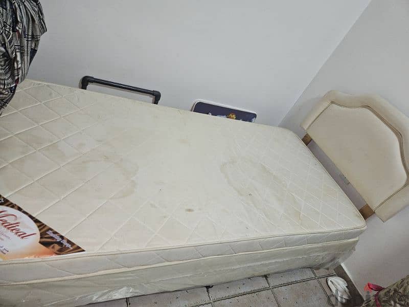 Single bed with medical mattress 1