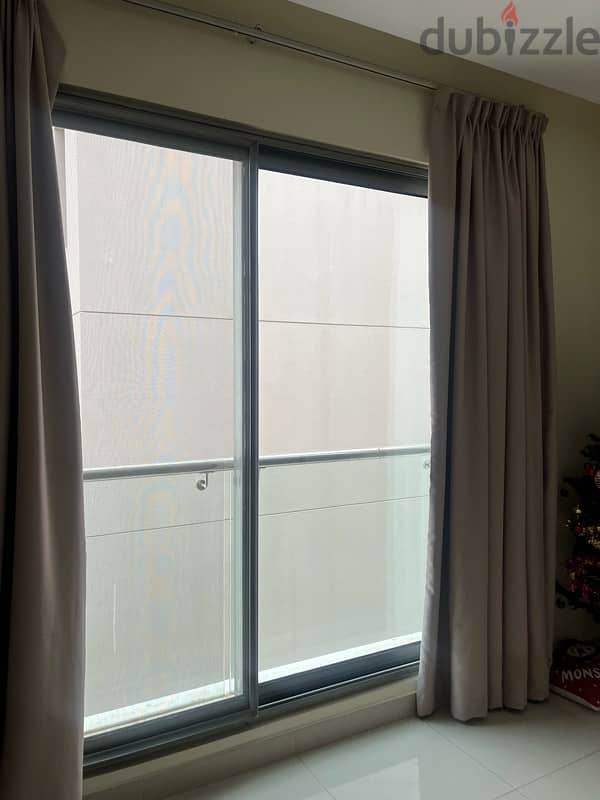 blind curtains with rails 1