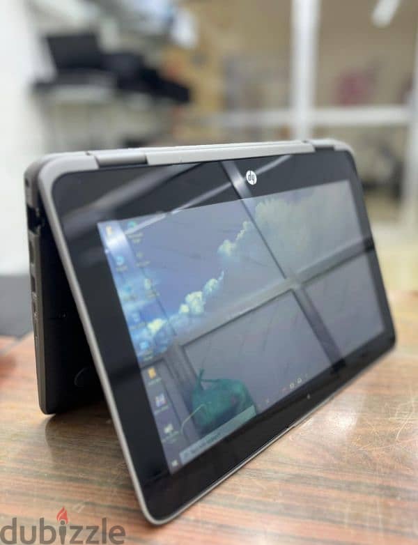 HP 8th genration 360° Touchscreen 1