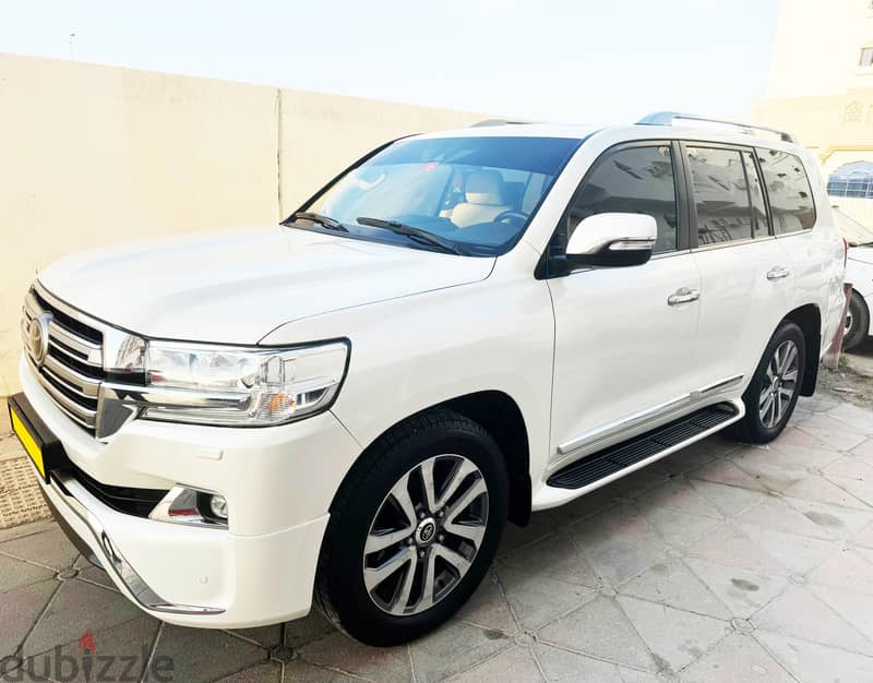 EXPAT OWNED Toyota Land Cruiser V8.2016 VX. S 0