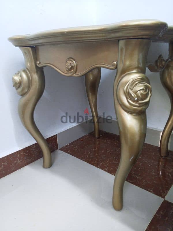 house table for sale urgent 10 riyal call location mabela Bibi 3