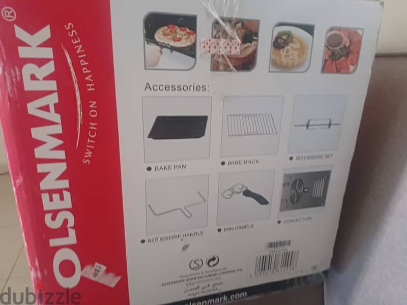 I am selling Olsenmark Electric Oven 70L with rotisserie 2