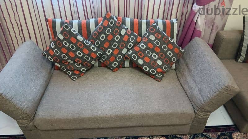 4 Peice Sofa Set, good condition 4