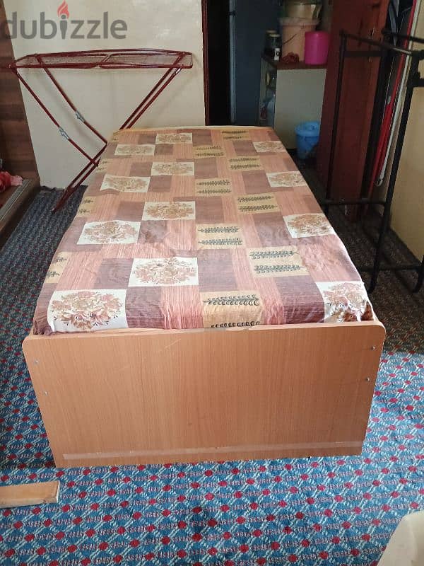 Singal bed and dining table 4