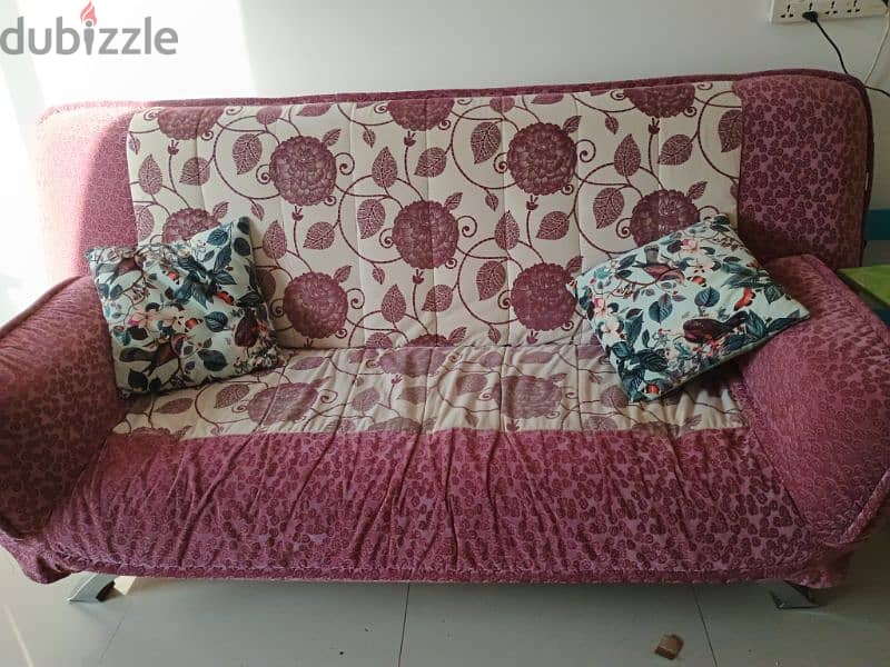 3 seater bed com sofa with 2 pillows 0