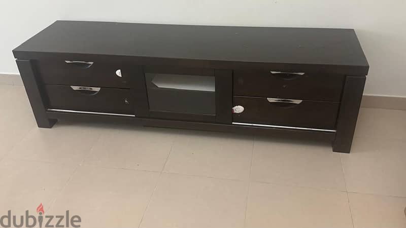 Heavyduty TV Stand 1