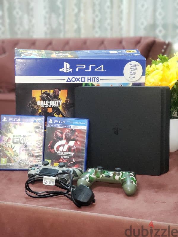 PS4 SLIM 500GB with 2 joystick with 5 games 2