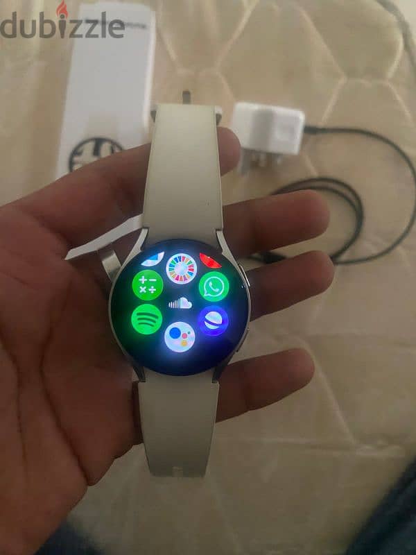 Samsung Galaxy watch 6 40mm 5