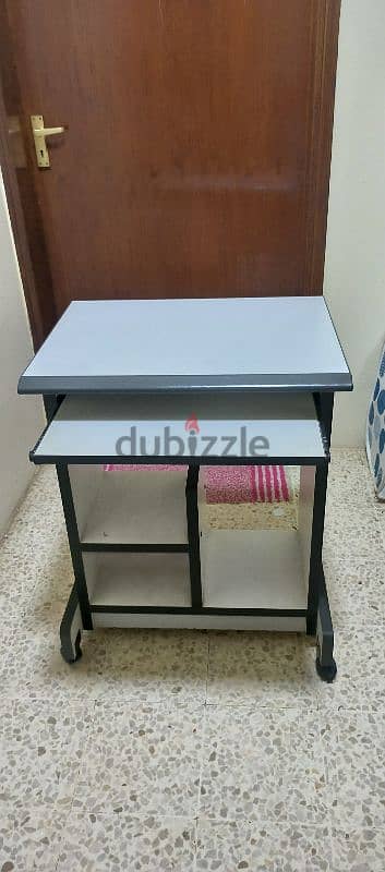 laptop or desktop table 1