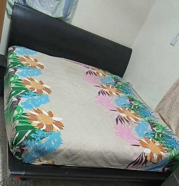 used Cot with Mattress 6*6 feet 6