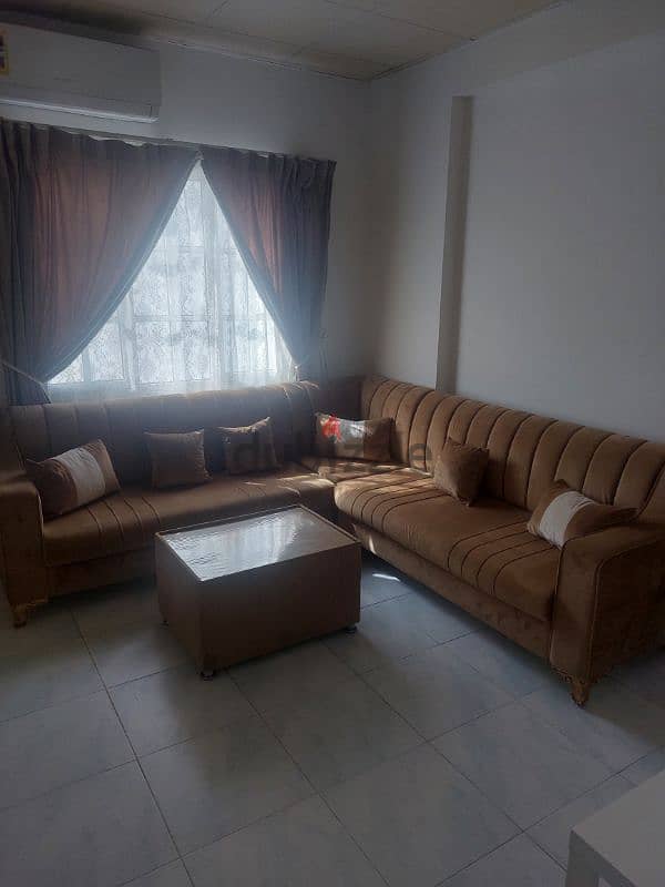 flat 1bhk in elkhwair included all bills 8