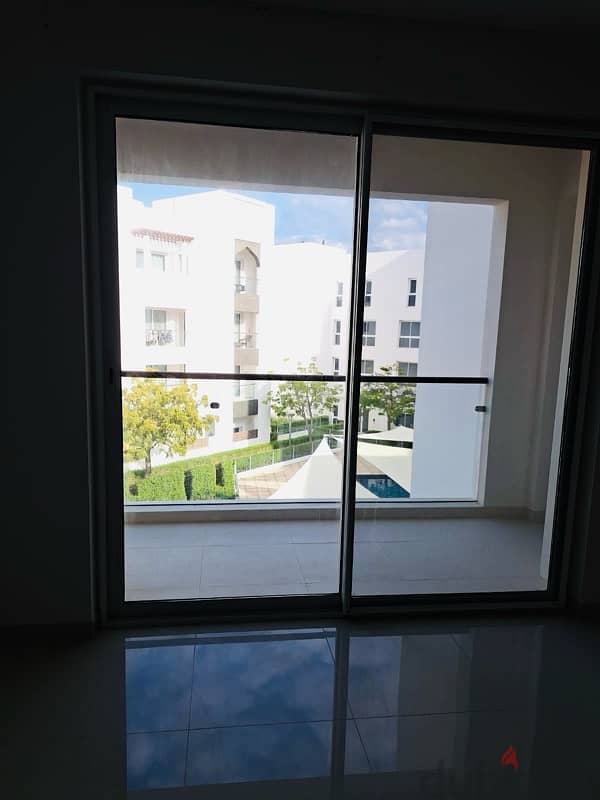 beautiful 1 bhk pool view in liwan 1