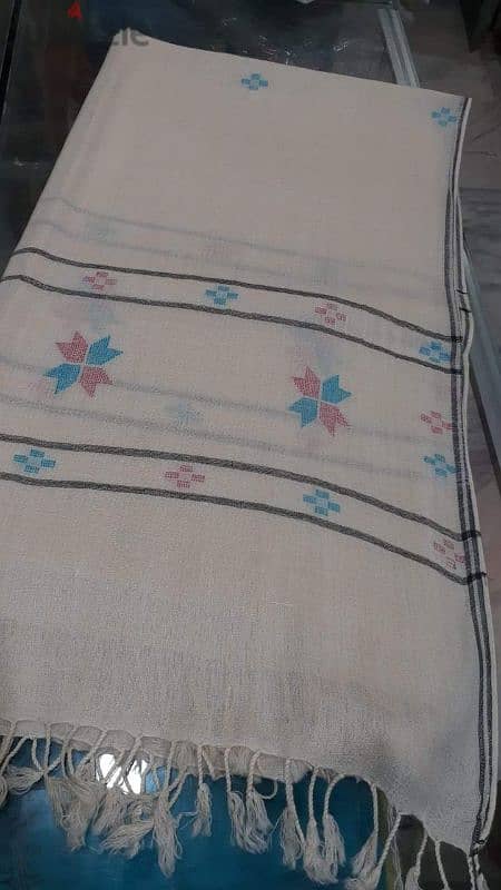 Handmade Pakistan shawls 6