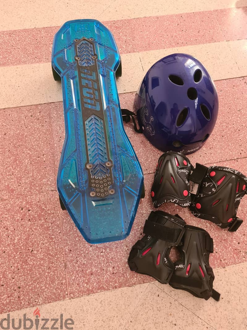 Neon cruzer skate board with protective halmet and protective gear set 0