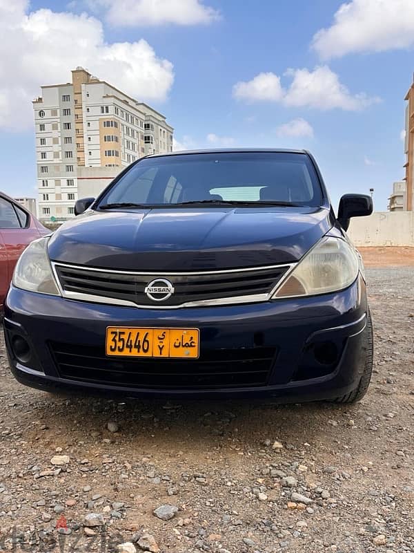 Nissan Tiida 2011 0