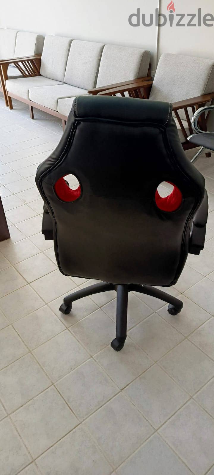 Gaming Chair (Just Like Brand New) 2